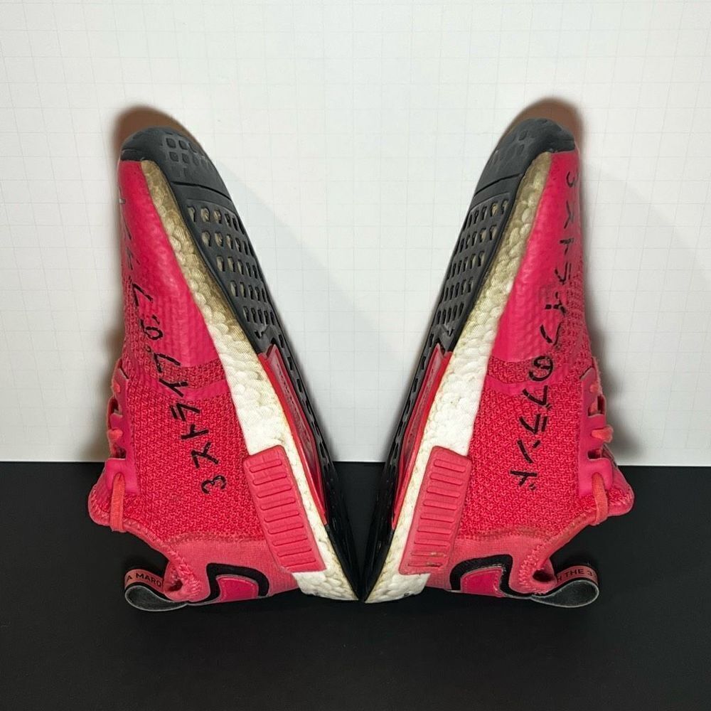 Girls ADIDAS NMD R1 Pink Athletic Shoes / Size 3 - Picture 7 of 10